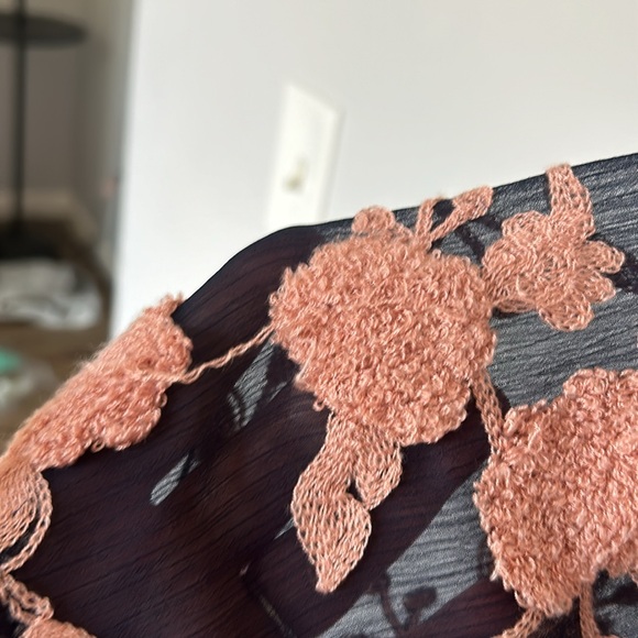 Mave-Franca textured embroidered blouse - Picture 5 of 6